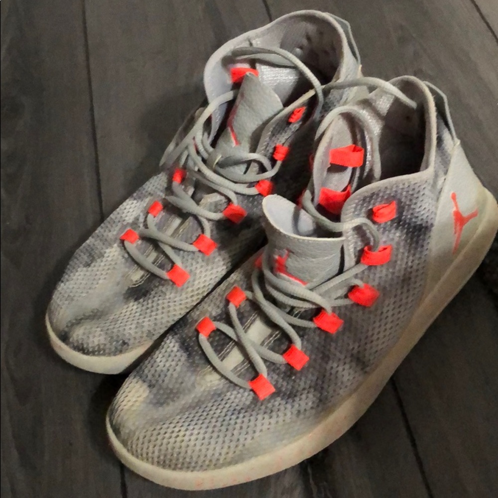 Men’s Jordan Reveal Premium Wolf Grey